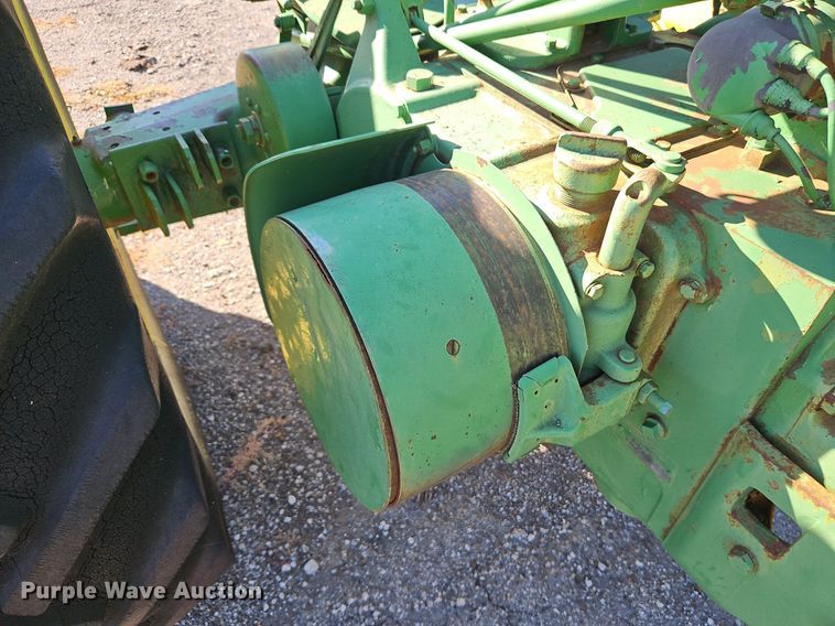 image for item DN7088 John Deere 60  tractor