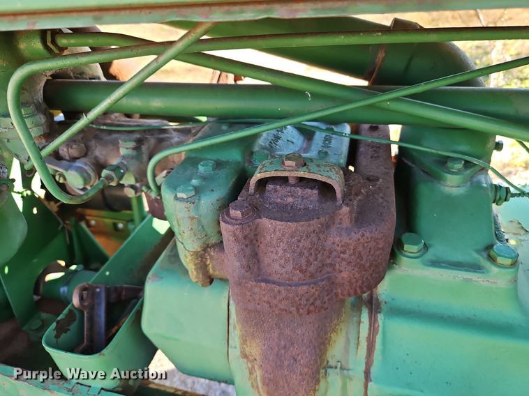 image for item DN7088 John Deere 60  tractor