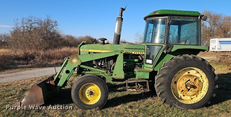 image for item DN7094 1977 John Deere 4430  tractor