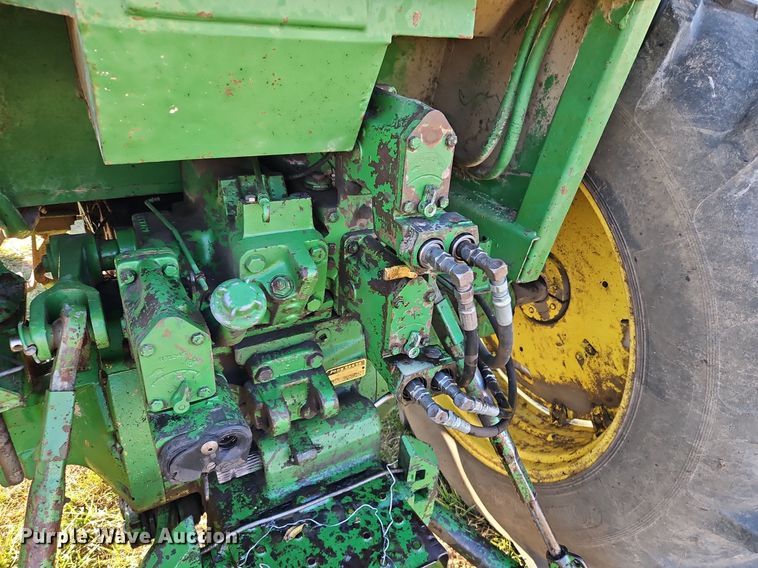 image for item DN7094 1977 John Deere 4430  tractor