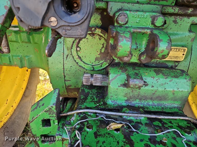image for item DN7094 1977 John Deere 4430  tractor