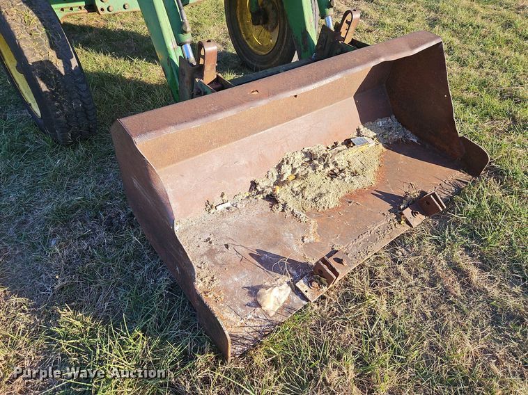 image for item DN7094 1977 John Deere 4430  tractor