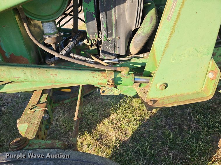 image for item DN7094 1977 John Deere 4430  tractor