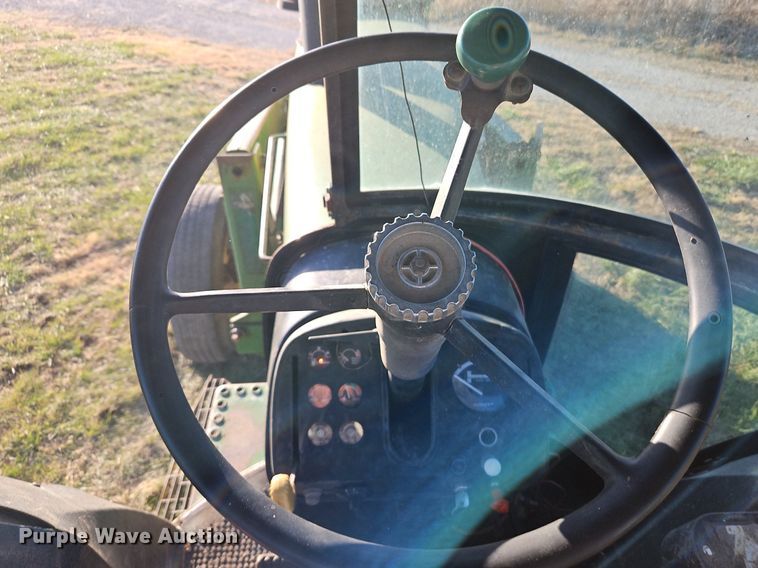 image for item DN7094 1977 John Deere 4430  tractor