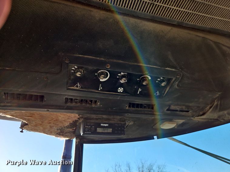 image for item DN7094 1977 John Deere 4430  tractor