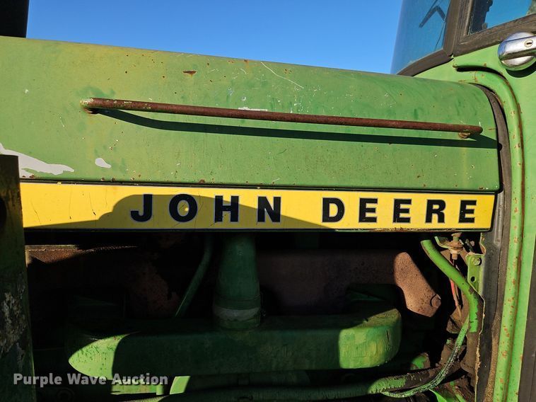 image for item DN7094 1977 John Deere 4430  tractor