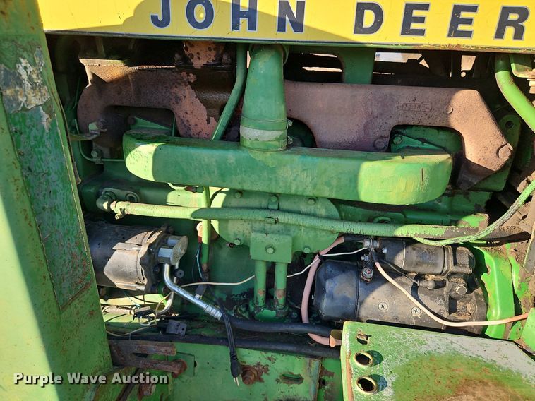 image for item DN7094 1977 John Deere 4430  tractor