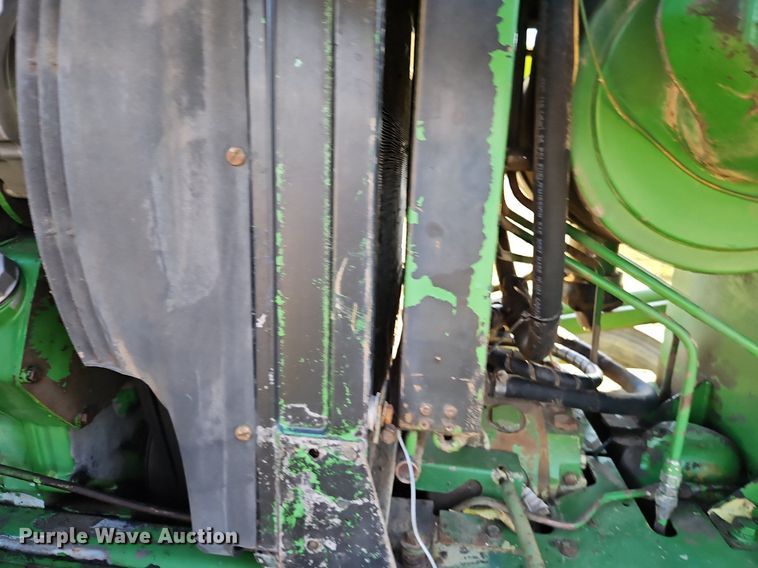 image for item DN7094 1977 John Deere 4430  tractor