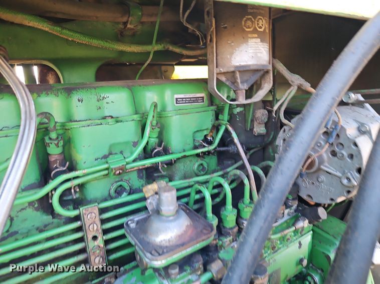 image for item DN7094 1977 John Deere 4430  tractor