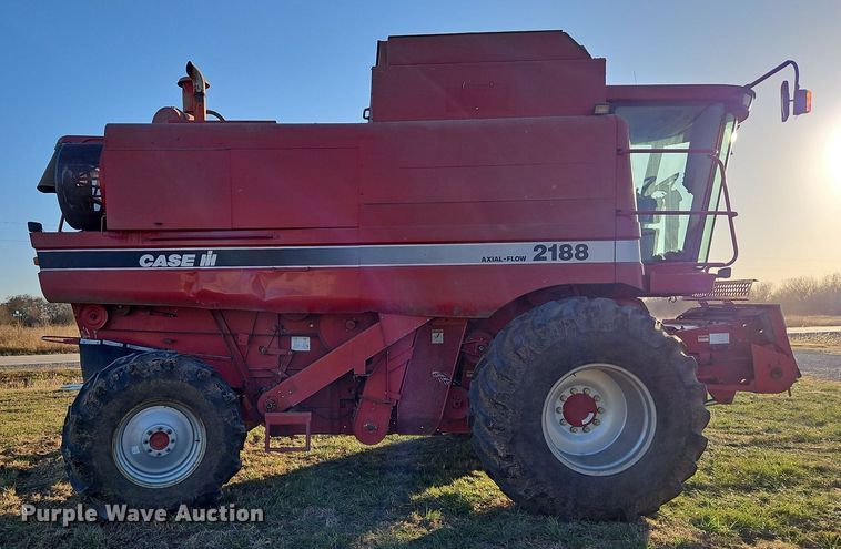 image for item DN7096 1997 Case IH 2188 Axial-Flow  RWA combine