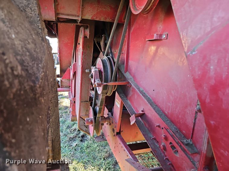 image for item DN7096 1997 Case IH 2188 Axial-Flow  RWA combine