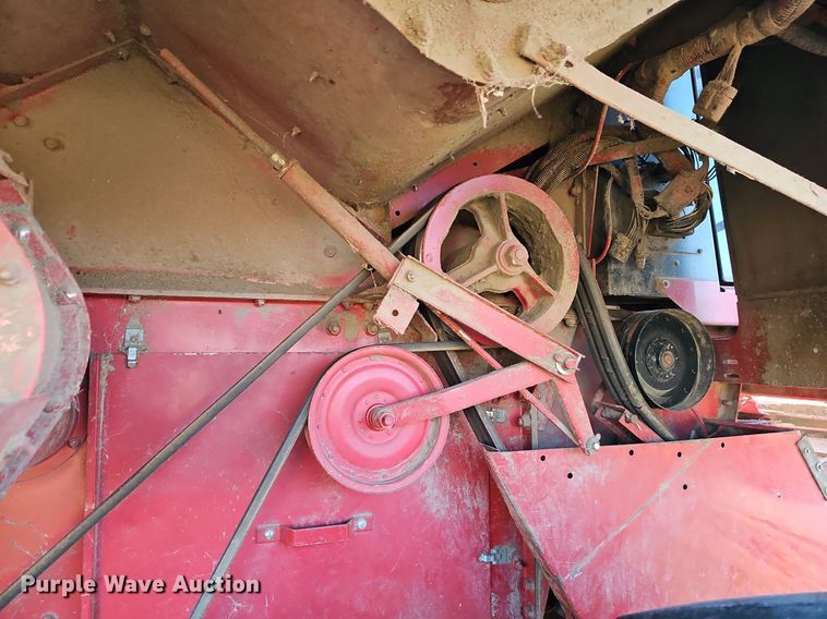 image for item DN7096 1997 Case IH 2188 Axial-Flow  RWA combine