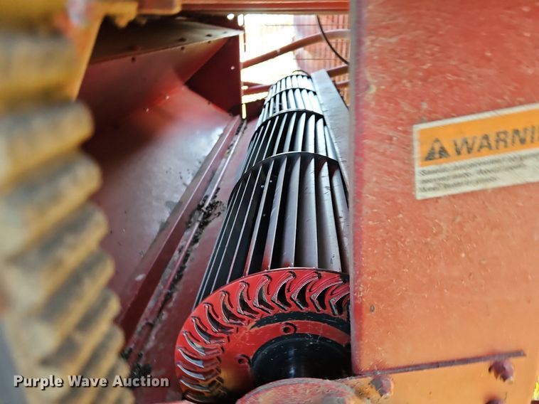 image for item DN7096 1997 Case IH 2188 Axial-Flow  RWA combine