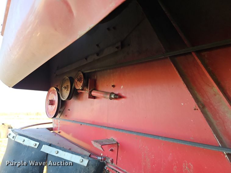 image for item DN7096 1997 Case IH 2188 Axial-Flow  RWA combine