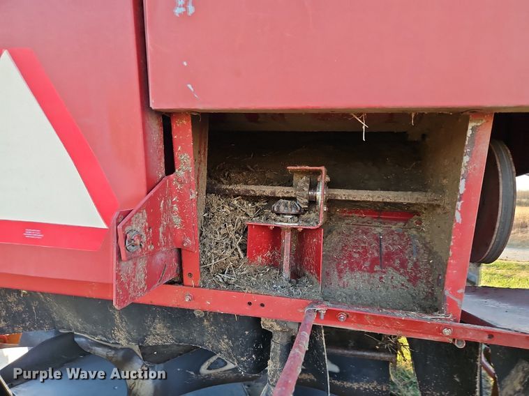 image for item DN7096 1997 Case IH 2188 Axial-Flow  RWA combine