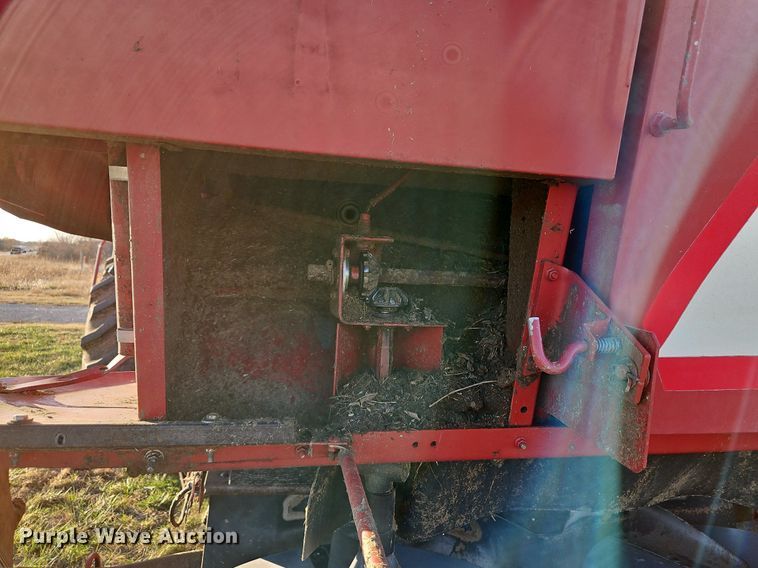 image for item DN7096 1997 Case IH 2188 Axial-Flow  RWA combine