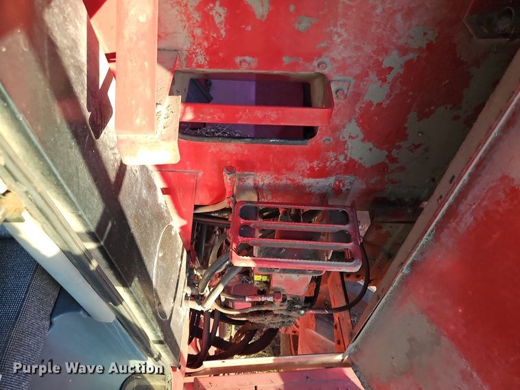 image for item DN7096 1997 Case IH 2188 Axial-Flow  RWA combine