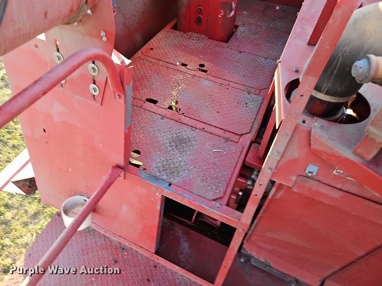 image for item DN7096 1997 Case IH 2188 Axial-Flow  RWA combine