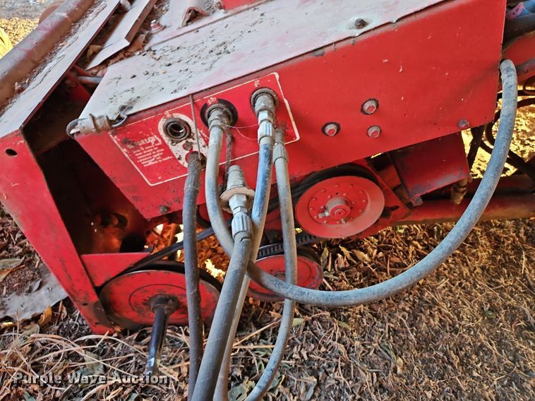 image for item DN7097 1988 Case IH 1660 Axial-Flow  RWA combine