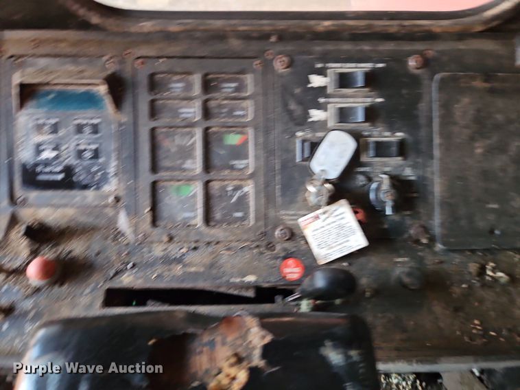 image for item DN7097 1988 Case IH 1660 Axial-Flow  RWA combine