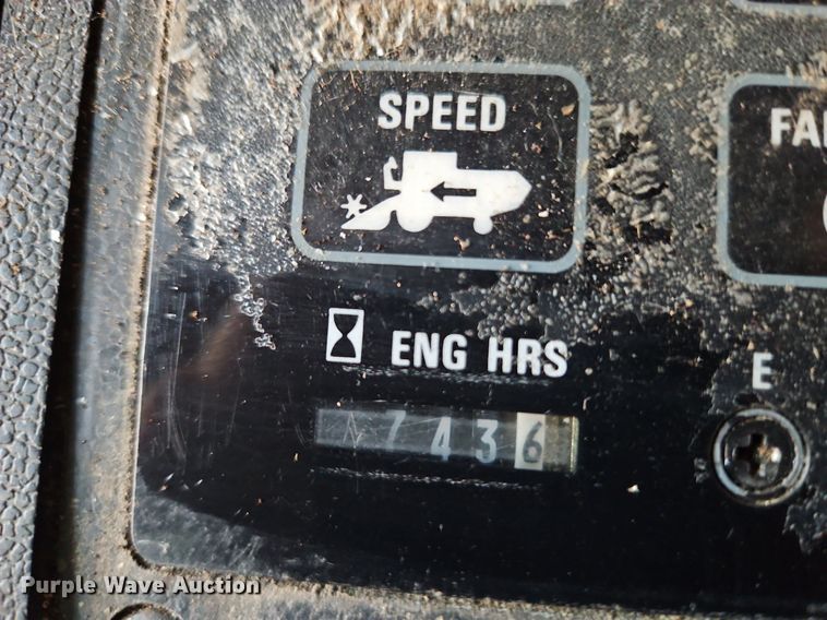 image for item DN7097 1988 Case IH 1660 Axial-Flow  RWA combine