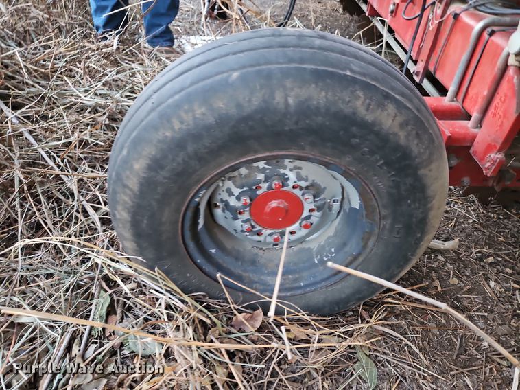 image for item DN7098 Case IH 955  planter