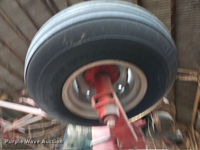 image for item DN7098 Case IH 955  planter