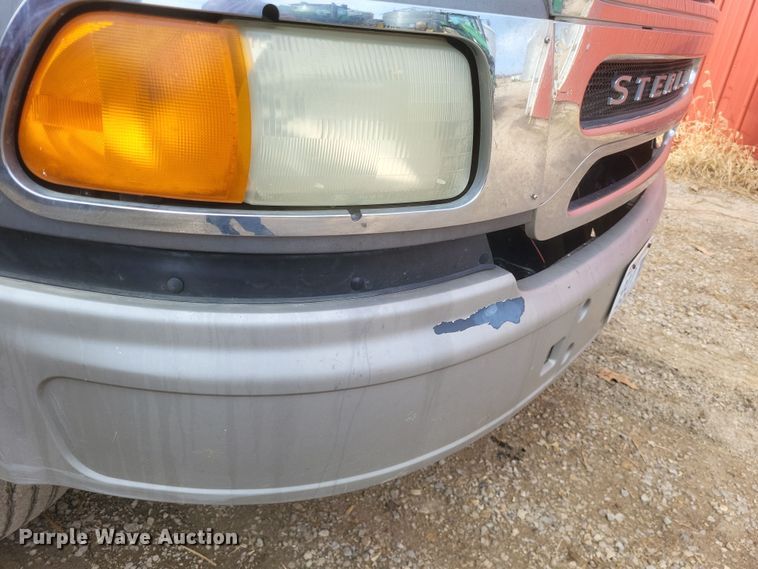 image for item DO4720 2001 Sterling  semi truck