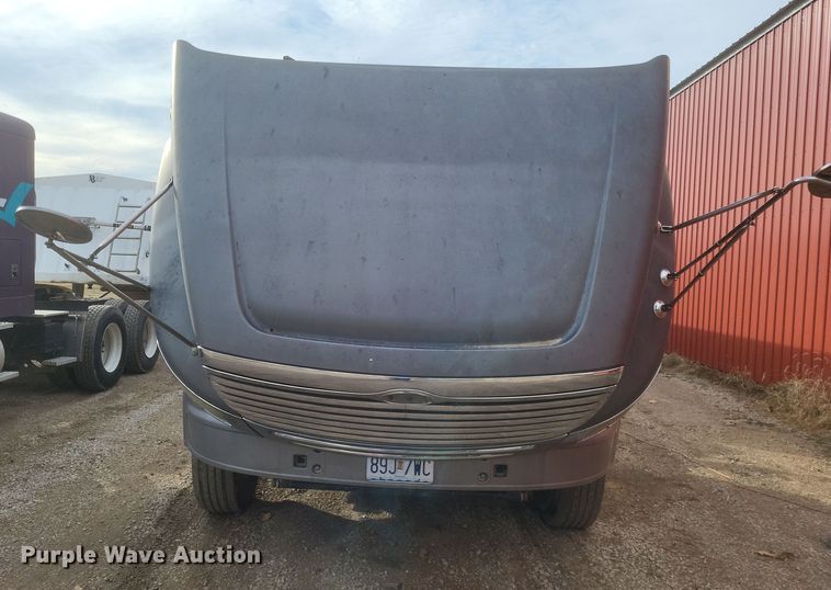 image for item DO4720 2001 Sterling  semi truck