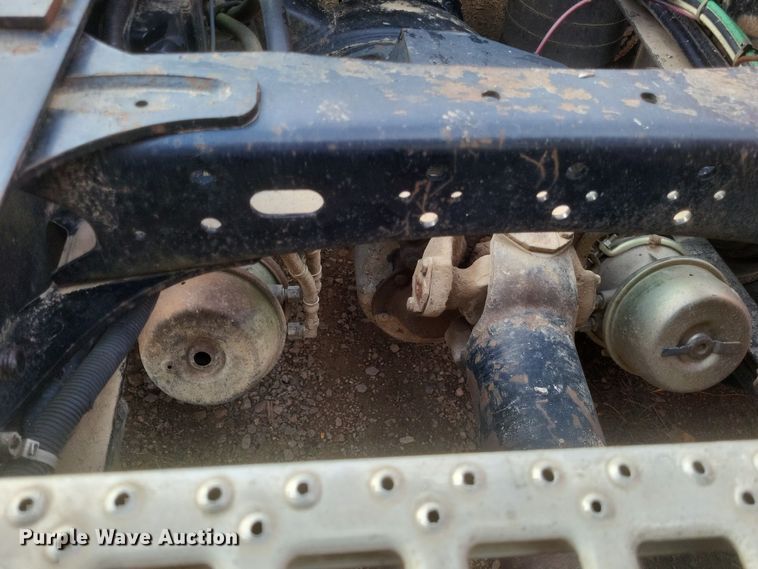 image for item DO4720 2001 Sterling  semi truck