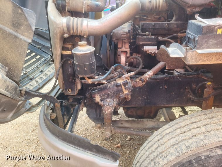 image for item DO4720 2001 Sterling  semi truck