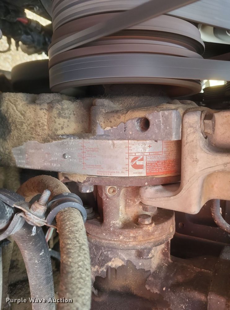 image for item DO4720 2001 Sterling  semi truck