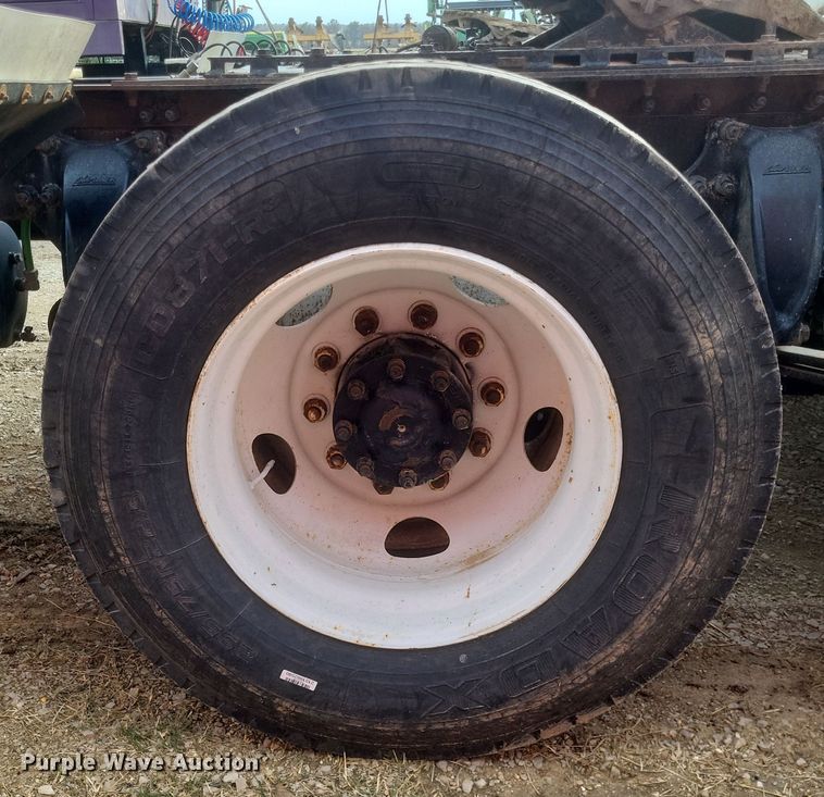 image for item DO4720 2001 Sterling  semi truck