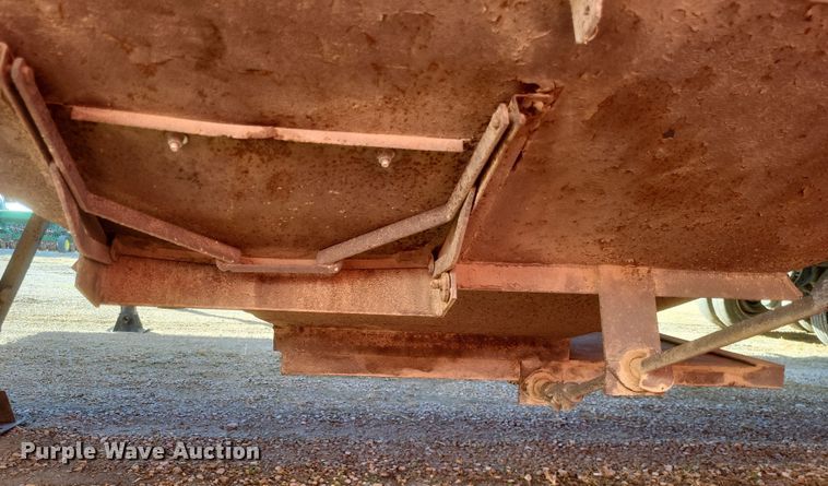 image for item DO4721 2002 Field Master  grain trailer