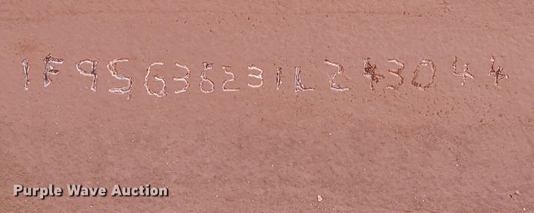 image for item DO4721 2002 Field Master  grain trailer