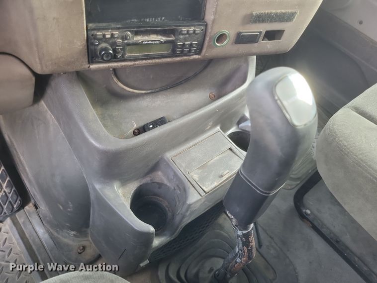 image for item DO4722 2001 Sterling  semi truck