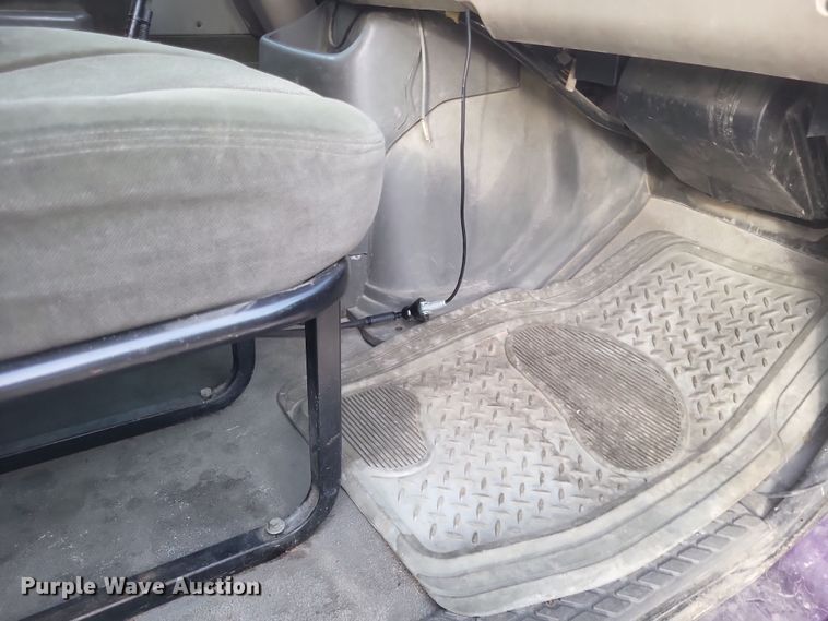 image for item DO4722 2001 Sterling  semi truck