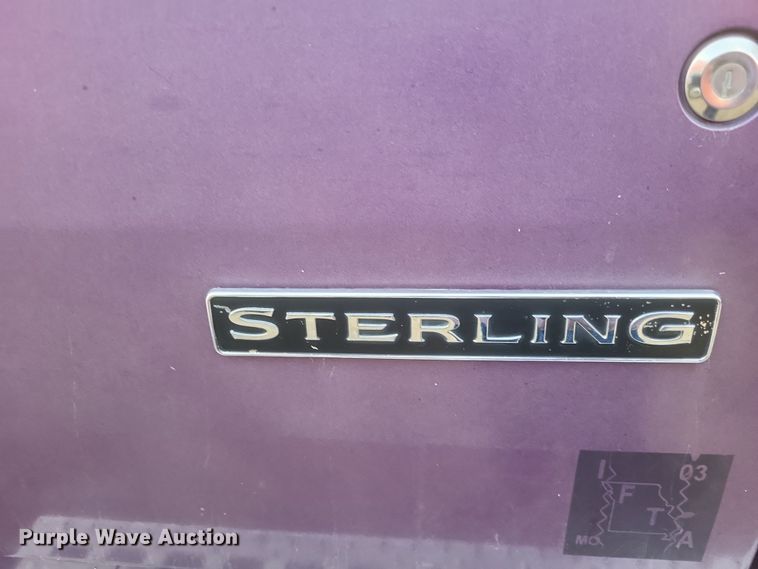 image for item DO4722 2001 Sterling  semi truck