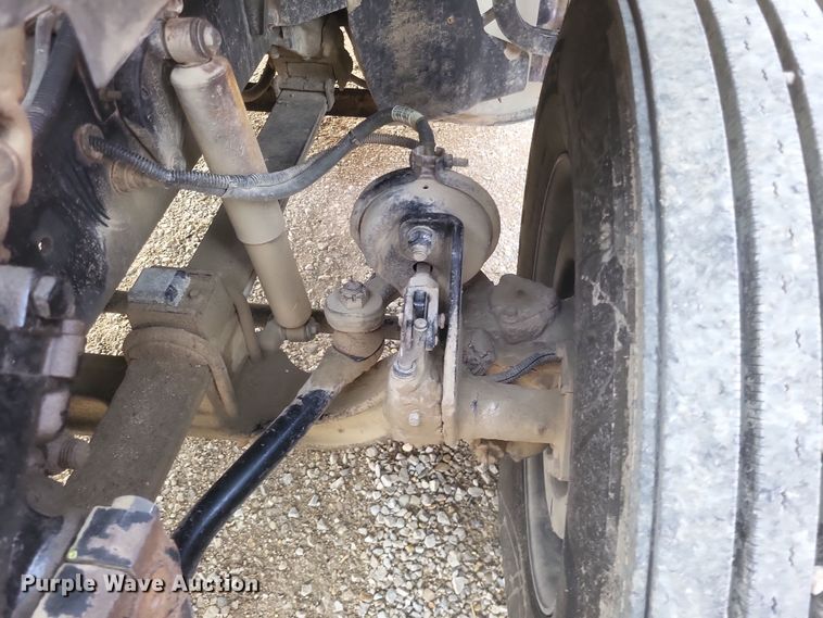 image for item DO4722 2001 Sterling  semi truck