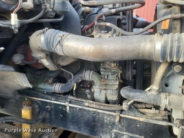 image for item DO4722 2001 Sterling  semi truck