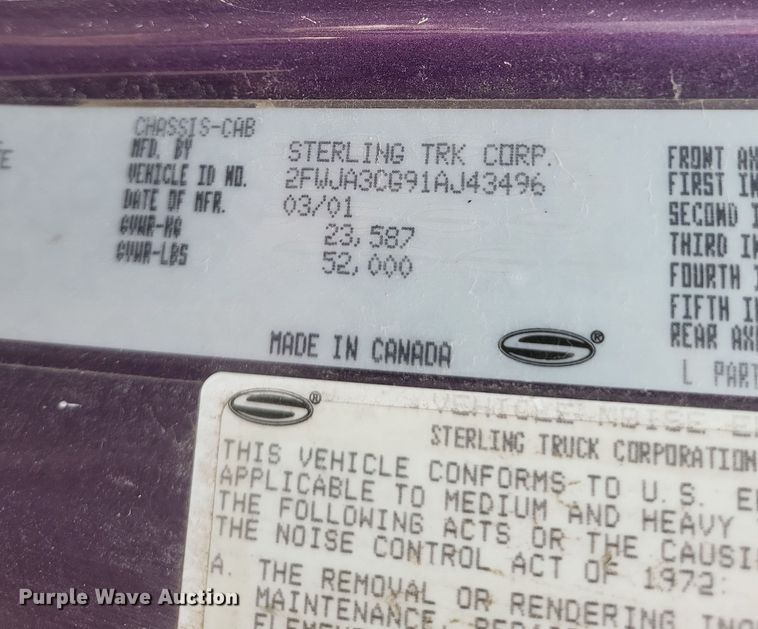 image for item DO4722 2001 Sterling  semi truck