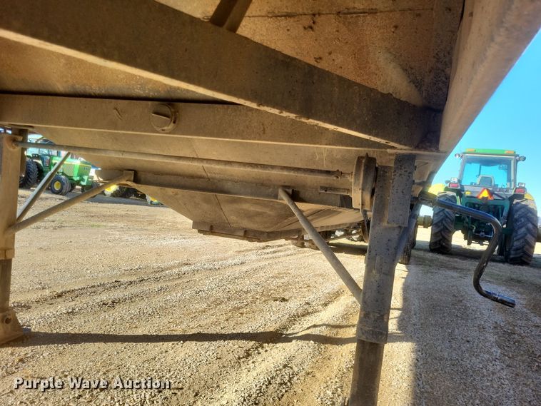 image for item DO4723 2010 Neville  grain trailer