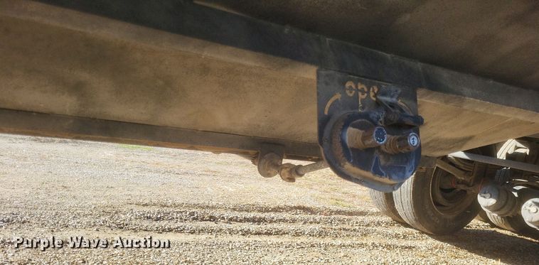 image for item DO4723 2010 Neville  grain trailer