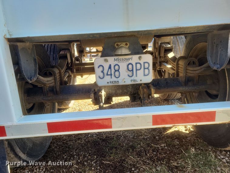 image for item DO4723 2010 Neville  grain trailer