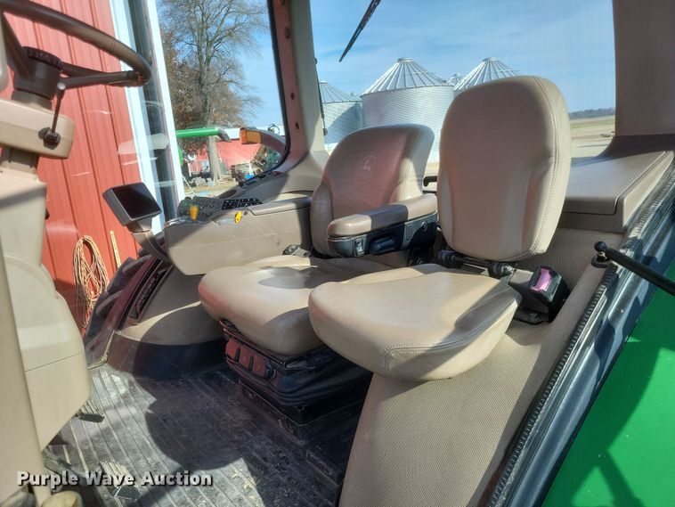 image for item DO4724 2010 John Deere 8245R  MFWD tractor