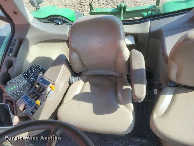 image for item DO4724 2010 John Deere 8245R  MFWD tractor