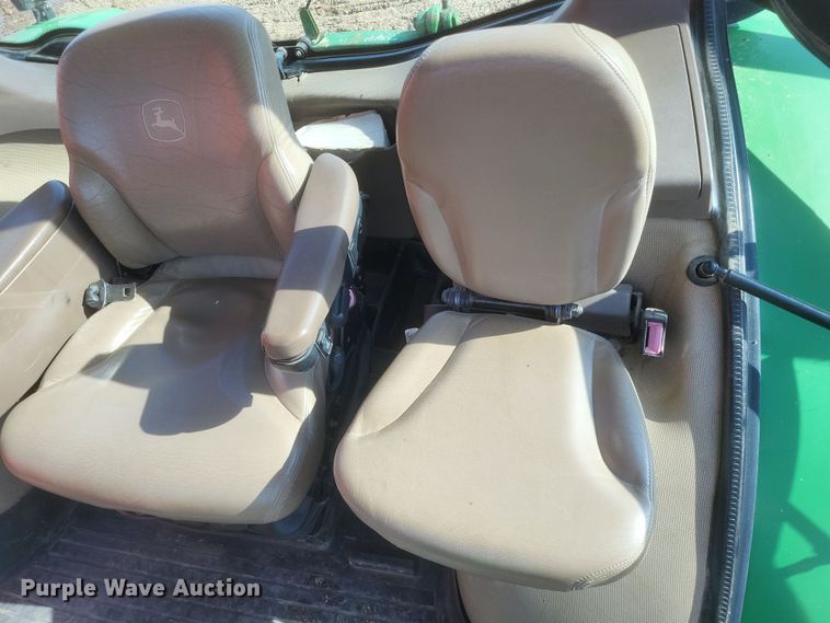 image for item DO4724 2010 John Deere 8245R  MFWD tractor