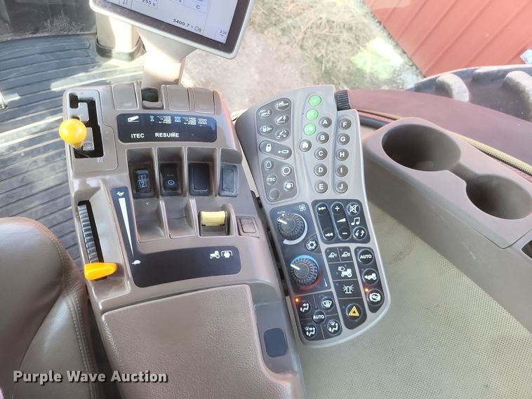 image for item DO4724 2010 John Deere 8245R  MFWD tractor