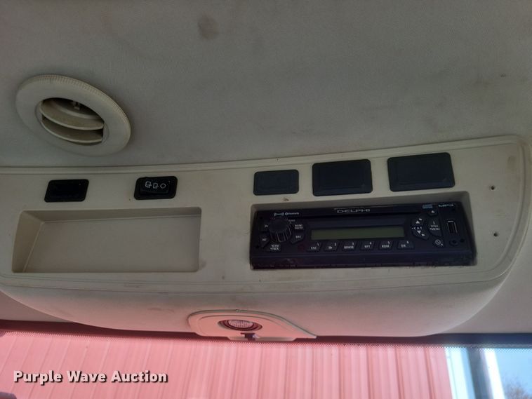 image for item DO4724 2010 John Deere 8245R  MFWD tractor