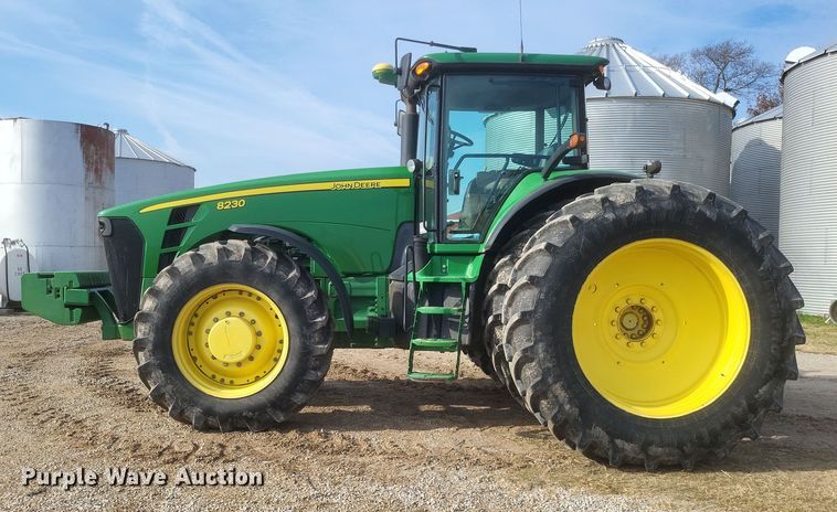 image for item DO4725 2008 John Deere 8230  MFWD tractor